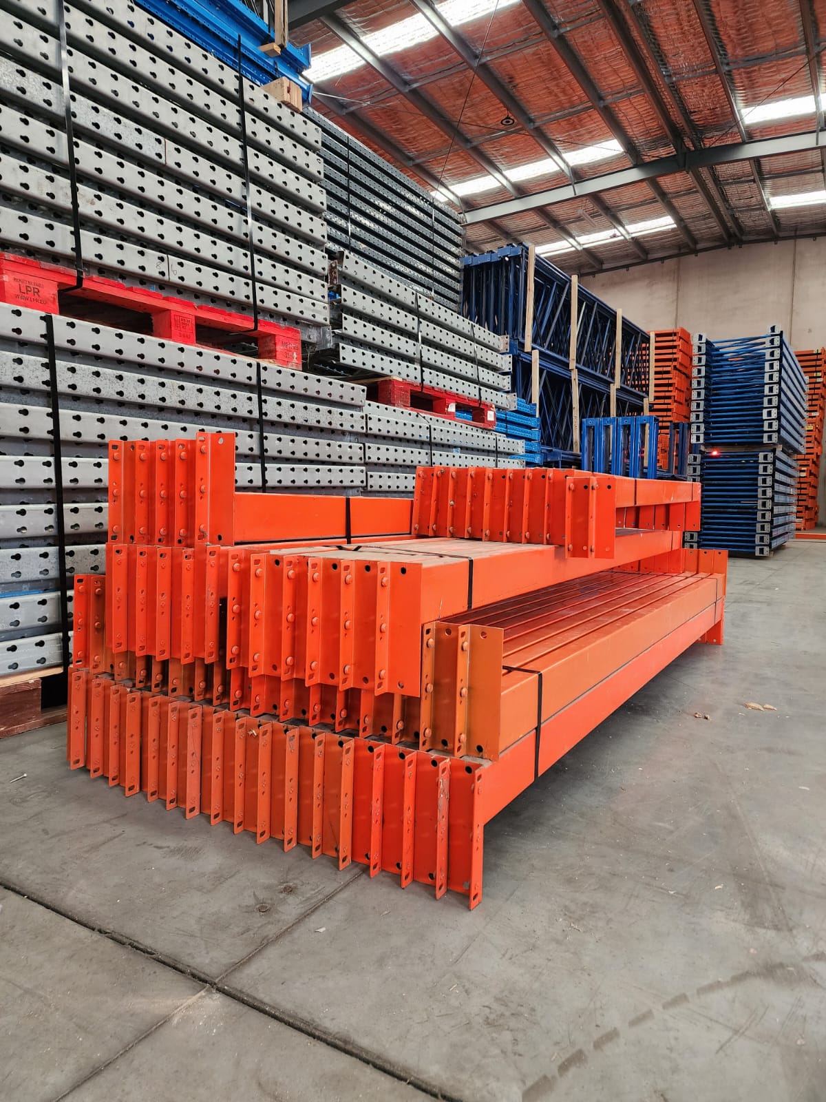 Used Space Rack Spacerack Beams - 2600mm - Used – Warehousing Clearance Centre